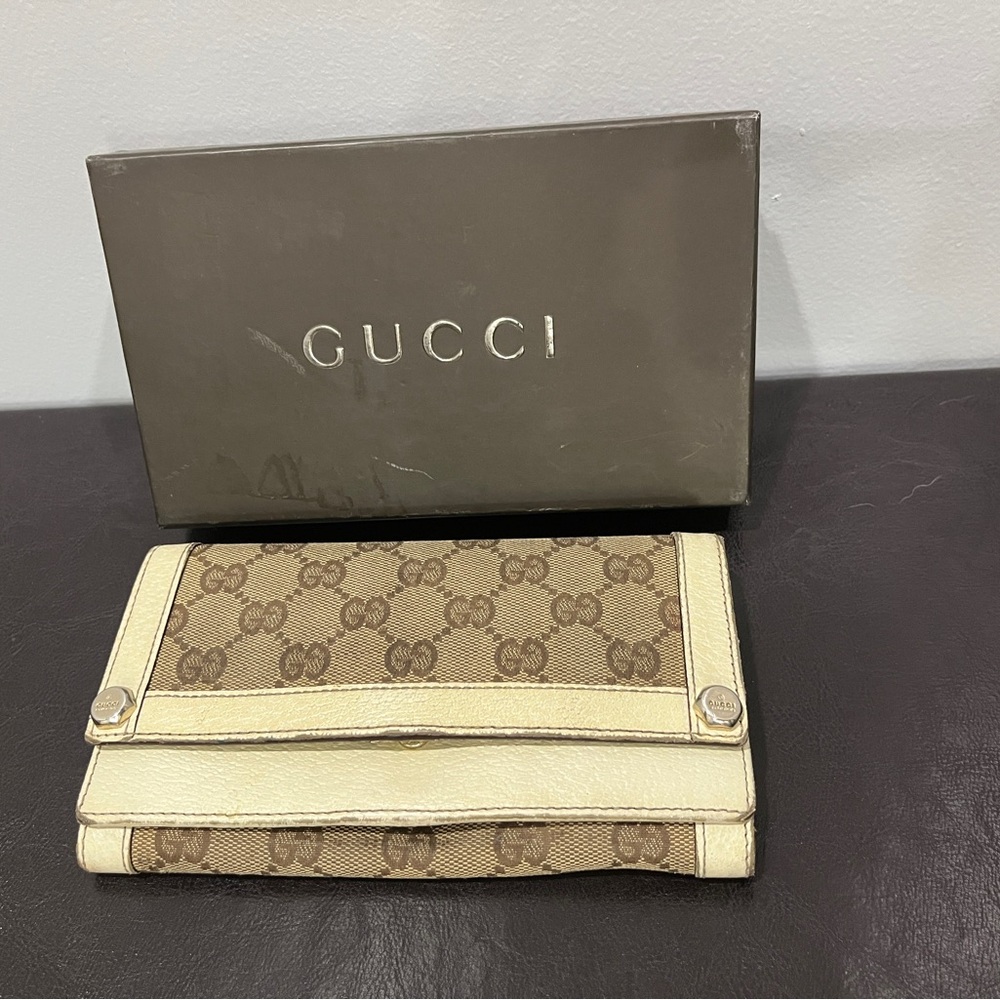 Authentic Gucci Wallet
